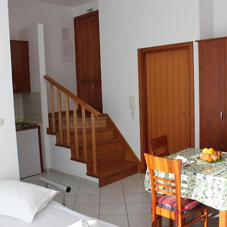 Pile Apartments 3 Omiš Екстериор снимка