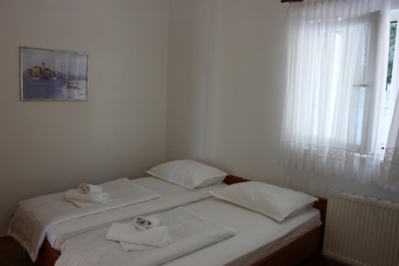 Pile Apartments 3 Omiš Екстериор снимка