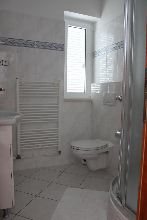 Pile Apartments 3 Omiš Екстериор снимка